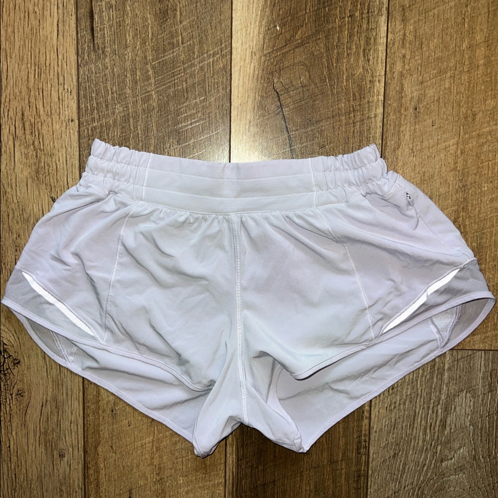 Lululemon Light Purple Hotty Hot shorts Size 6